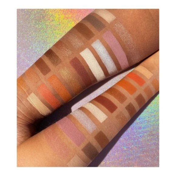 Kimchi Beauty x Plastique Tiara  Snack for Two eyeshadow palette set - Picture 5 of 5